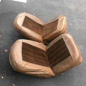 TR4 seats.jpg