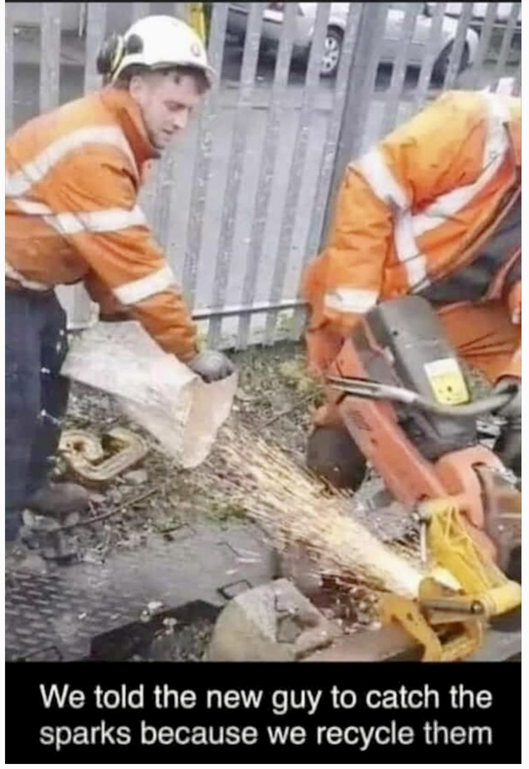 1699113747774.png