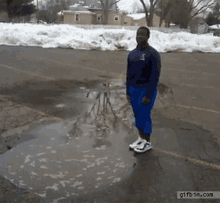 1755457306846.gif