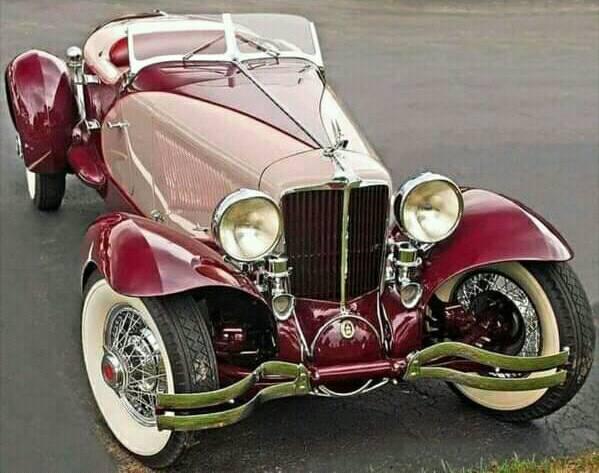 1931 Cord L29 Boat tail Speedster.jpg