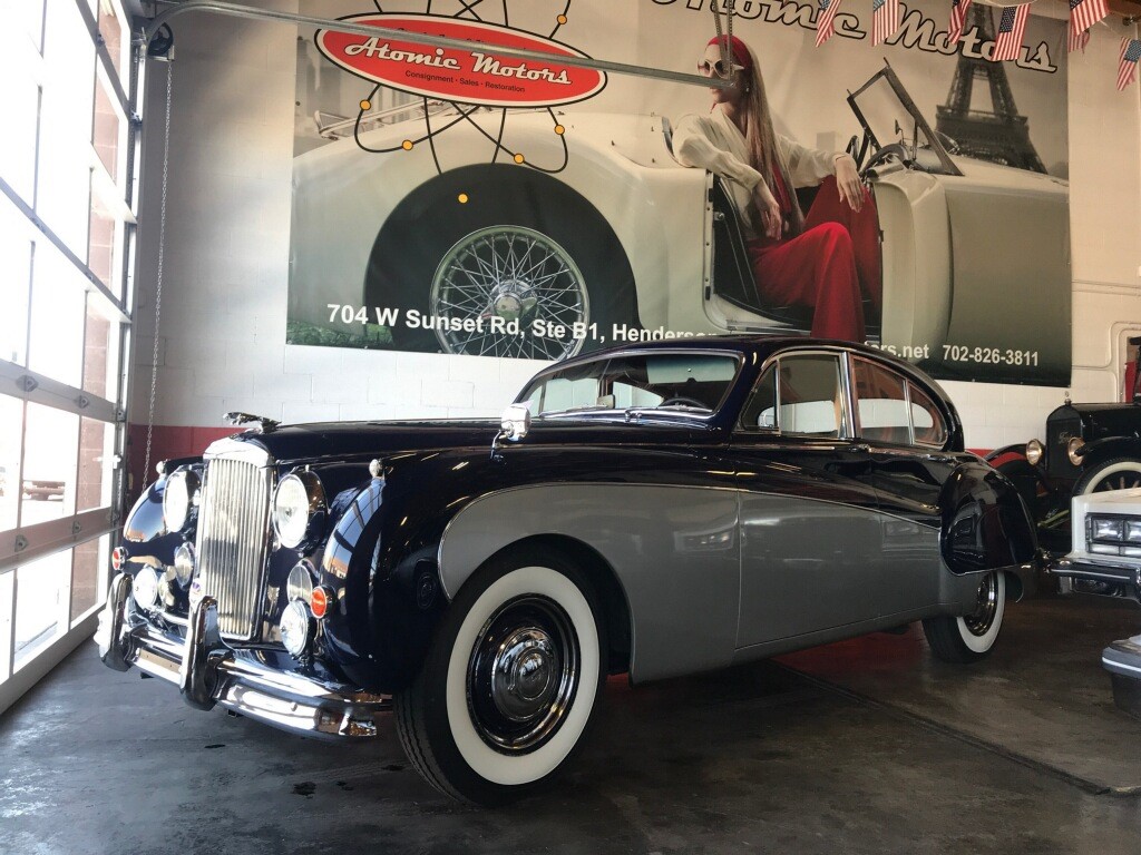 1960 Jaguar Mark IX - Exterior Pic 1A.jpg