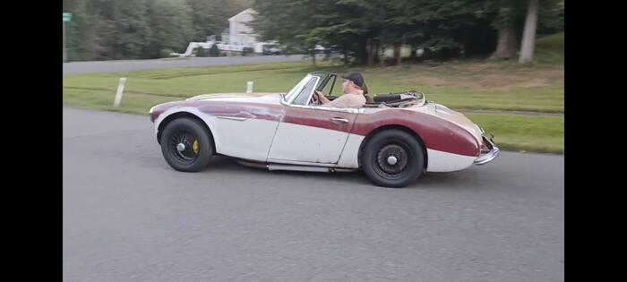 1966_Austin_Healey_3000_BJ8_White_Maroon_Jake_V_000.jpg