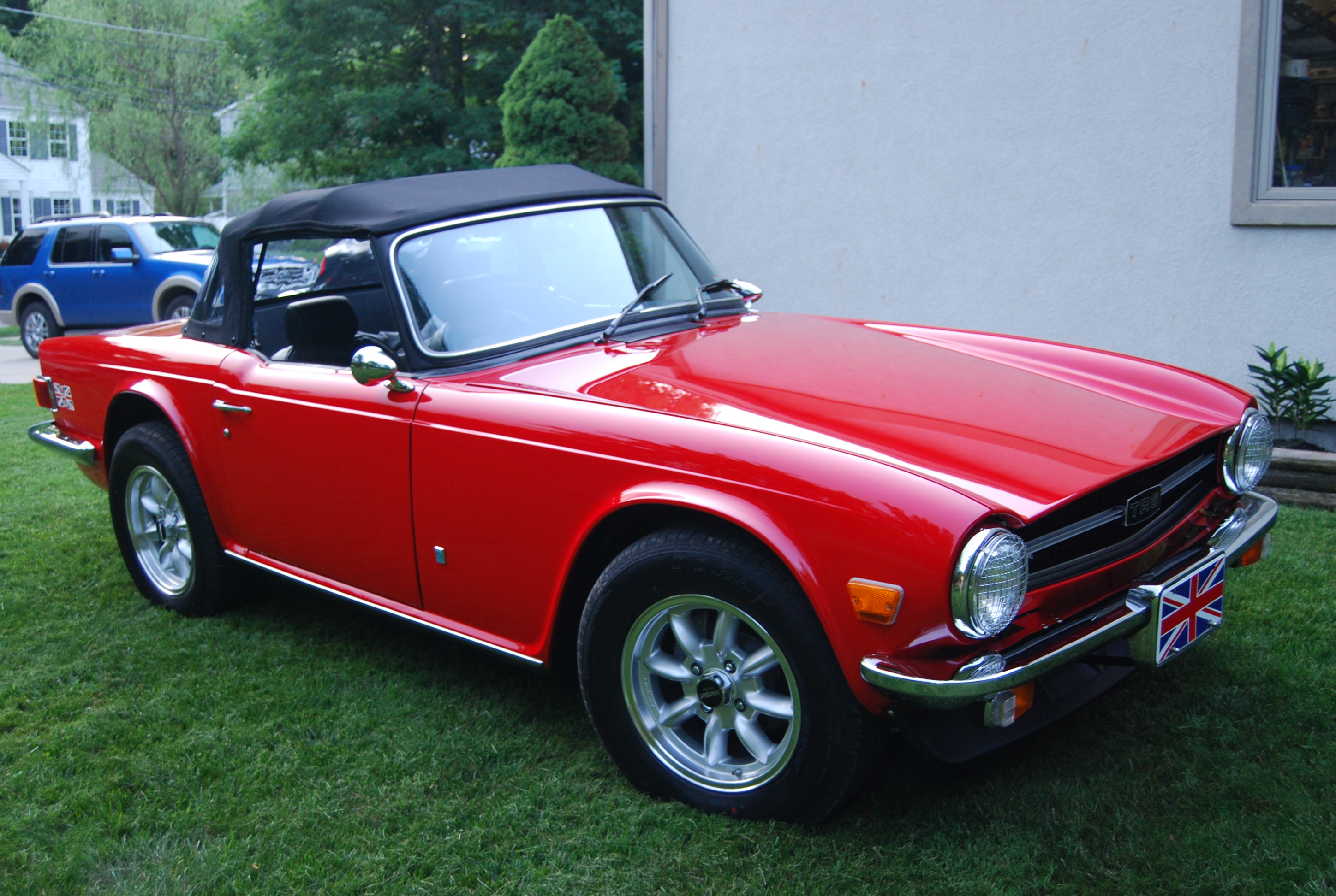 1976 Triumph TR6 _2.JPG