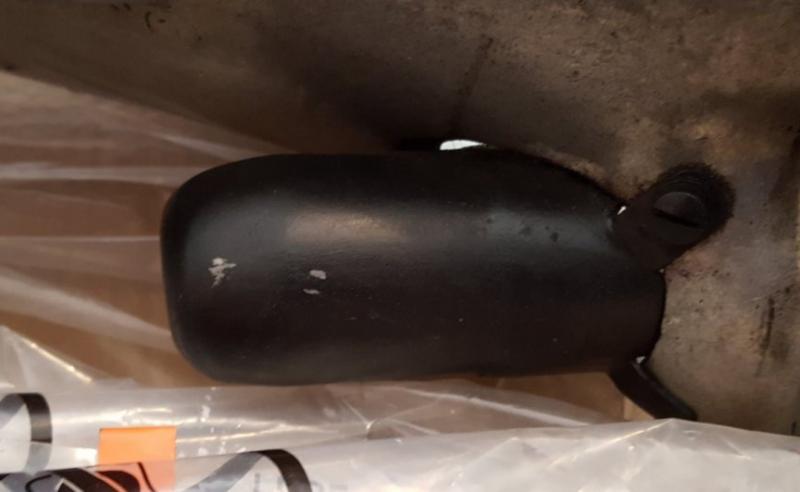 2016-10-29 10.52.33 -covers protrucing starter.jpg