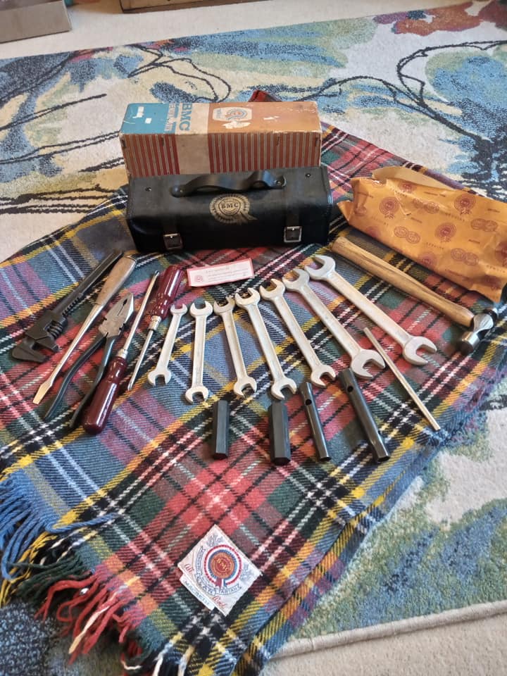 2100 1506 tool kit.jpg