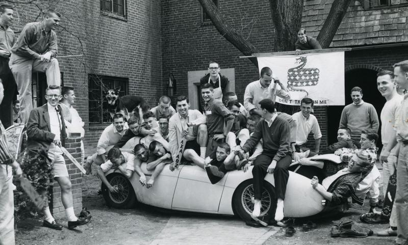 550982838318862594-lambdachifraternitycar1959-600dpi.65.268.1855.1117.full.jpg