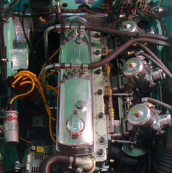'57 100-SIX MM Tri-Carb Motor.jpg