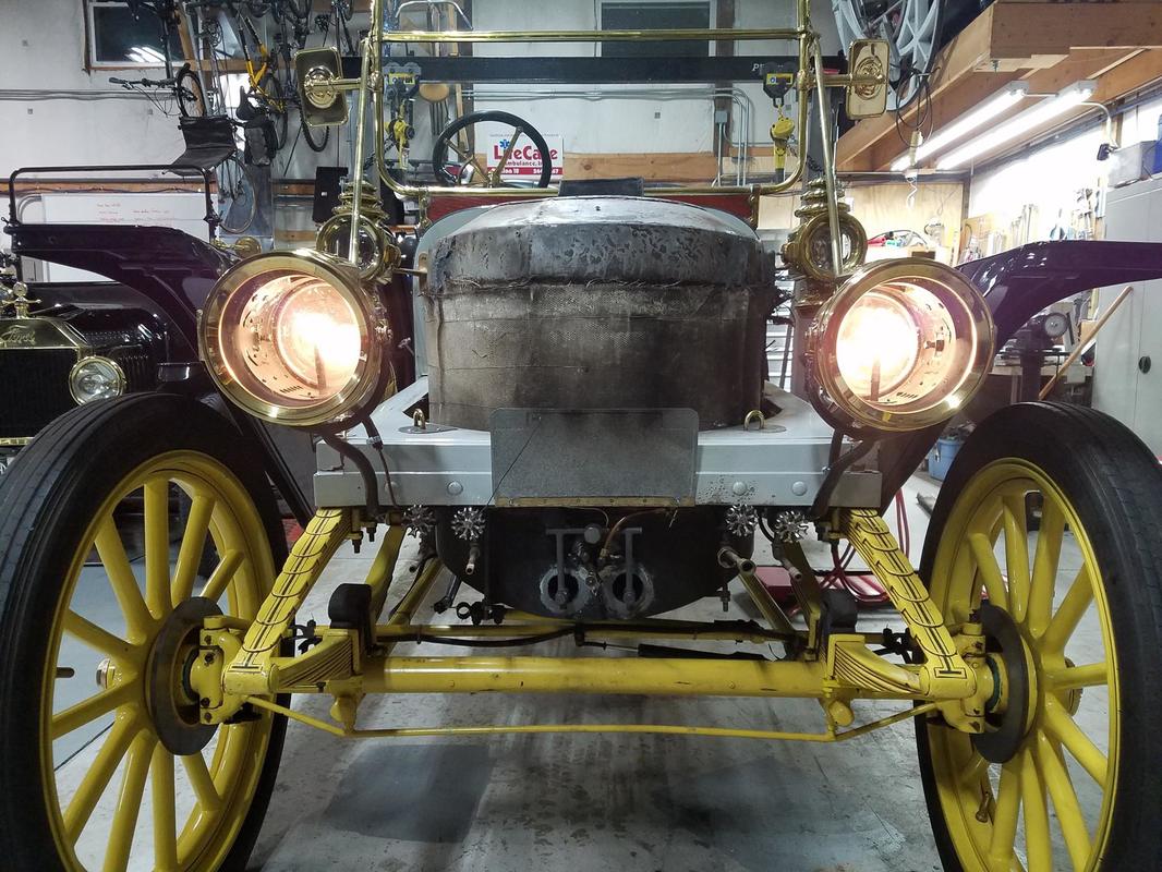 acetylene lamps.jpg