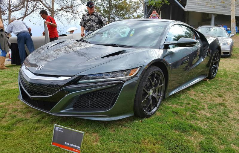 Acura NSX 2017-lr.jpg