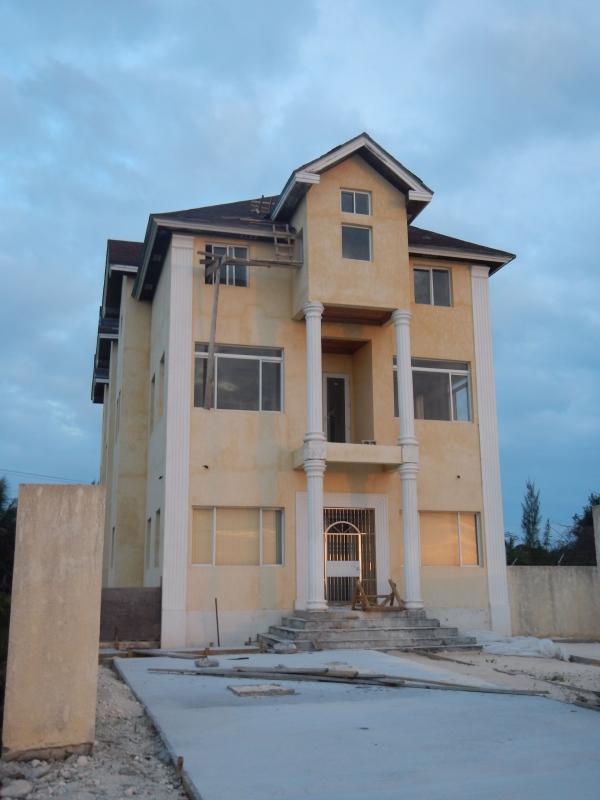 Bahamas house.jpg
