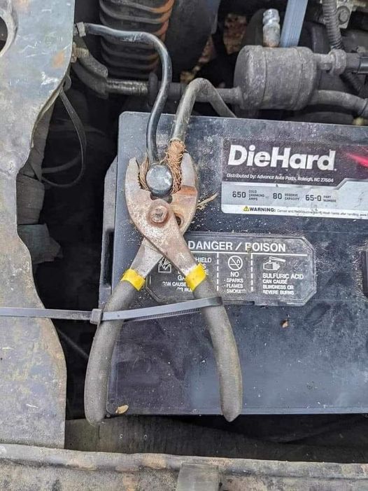 battery post.jpg