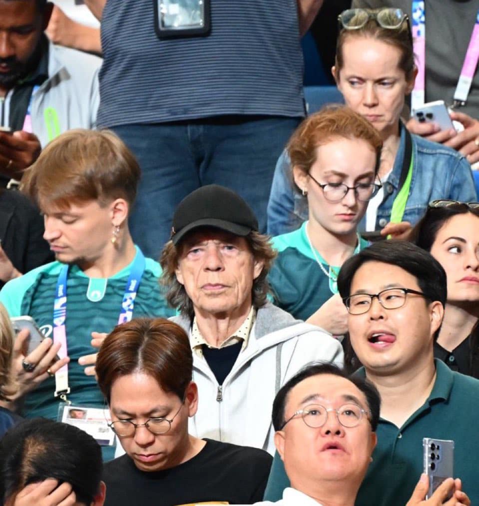 cell phones.jpg