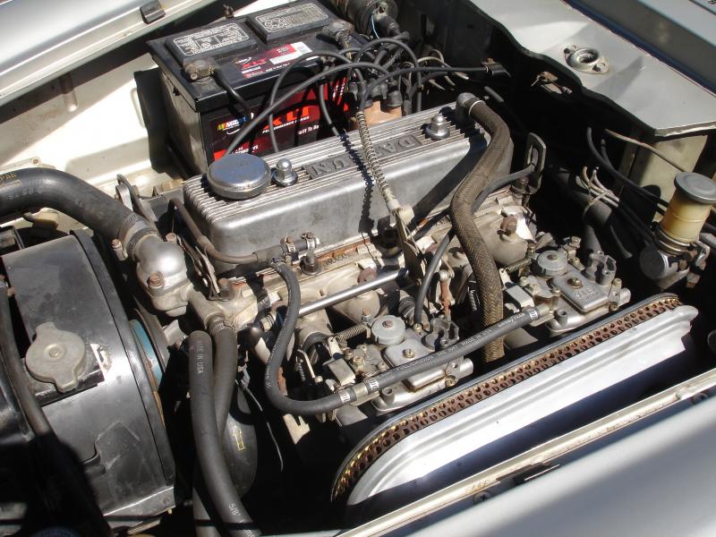 Datsun 1600 engine.jpg