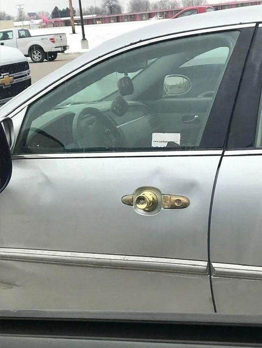 Door knob.jpg