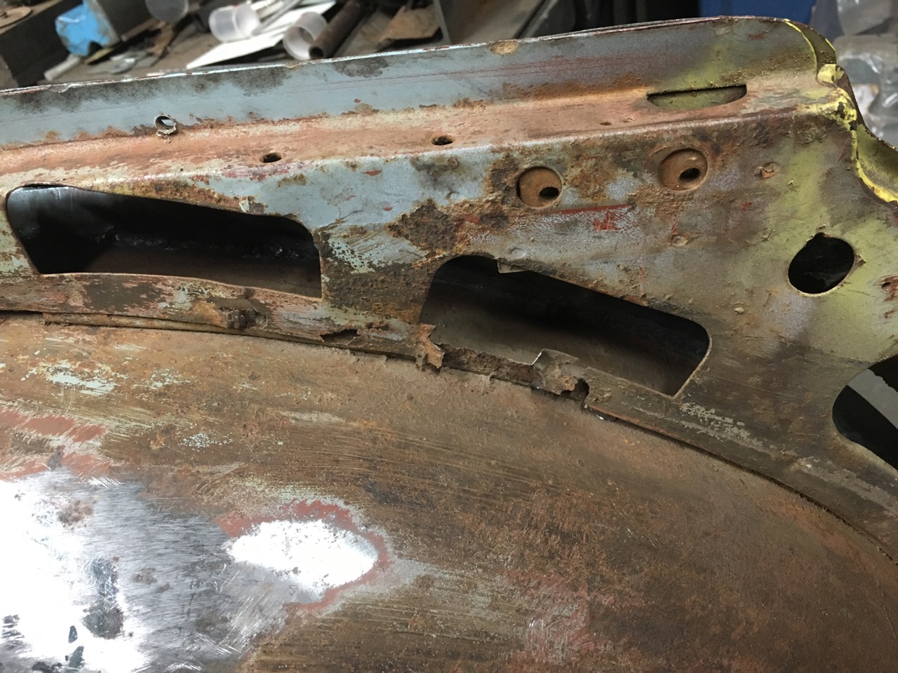 driver side rust damage.jpg
