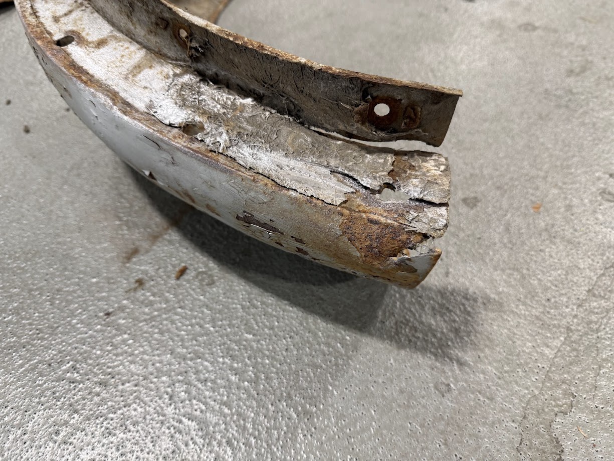 Fender Flange Damage 2.jpg