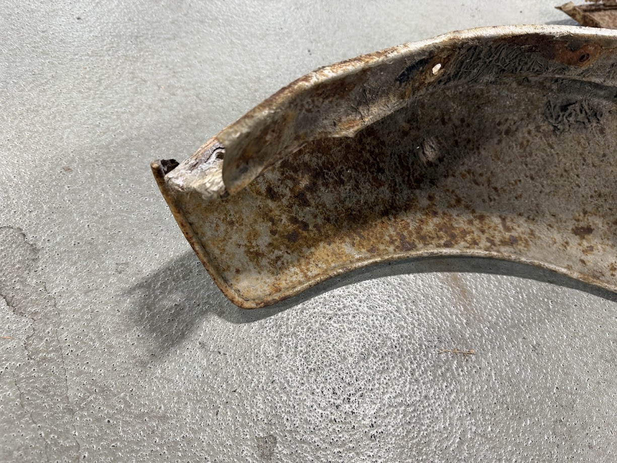 Fender Flange Damage.jpg