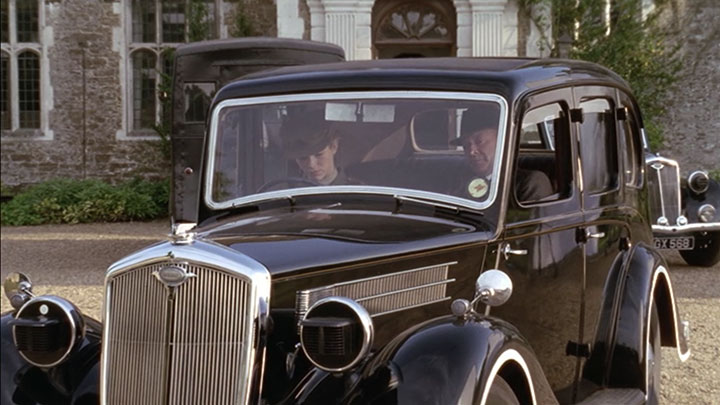 foyles-car-2.jpg