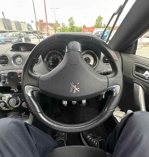 freaky steering wheel.jpg