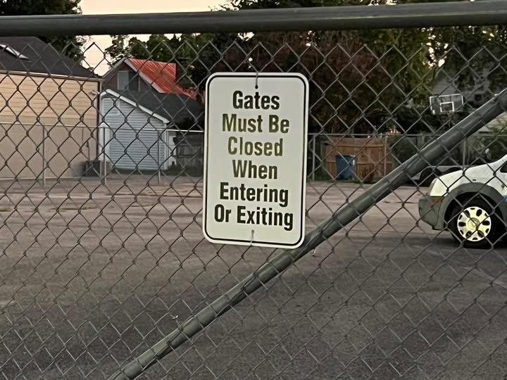 gates must be closed.jpg