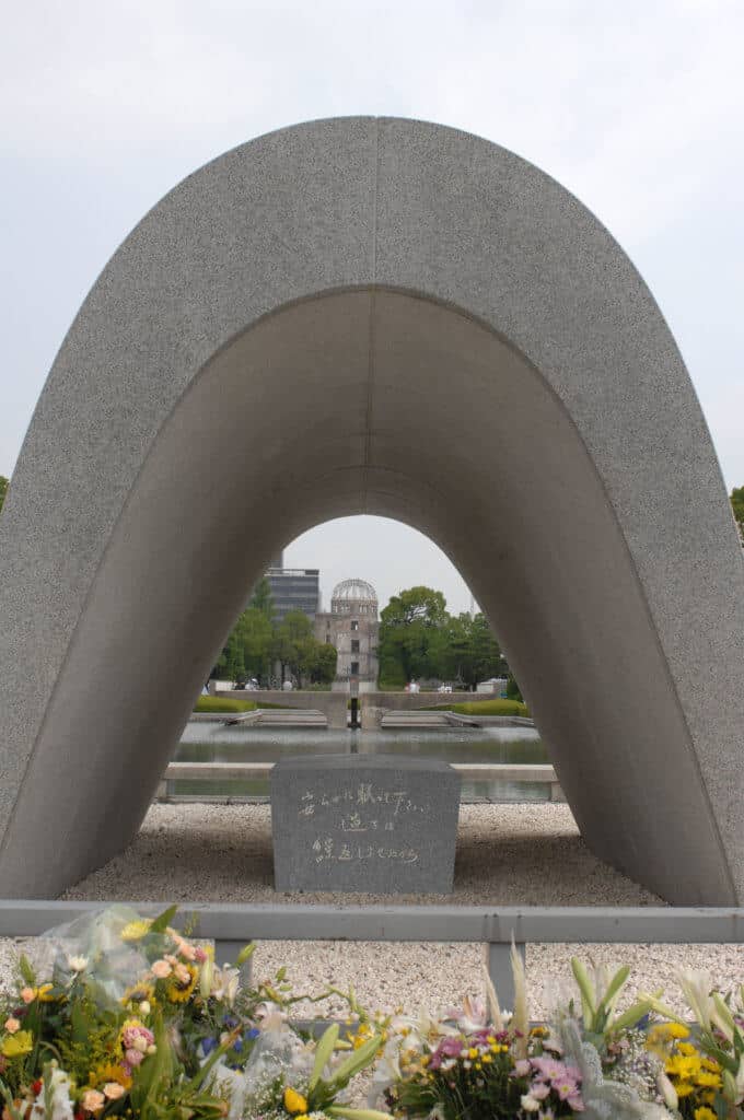 Hiroshima-memorial.jpg