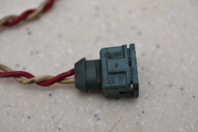 InjectorPlug2.JPG