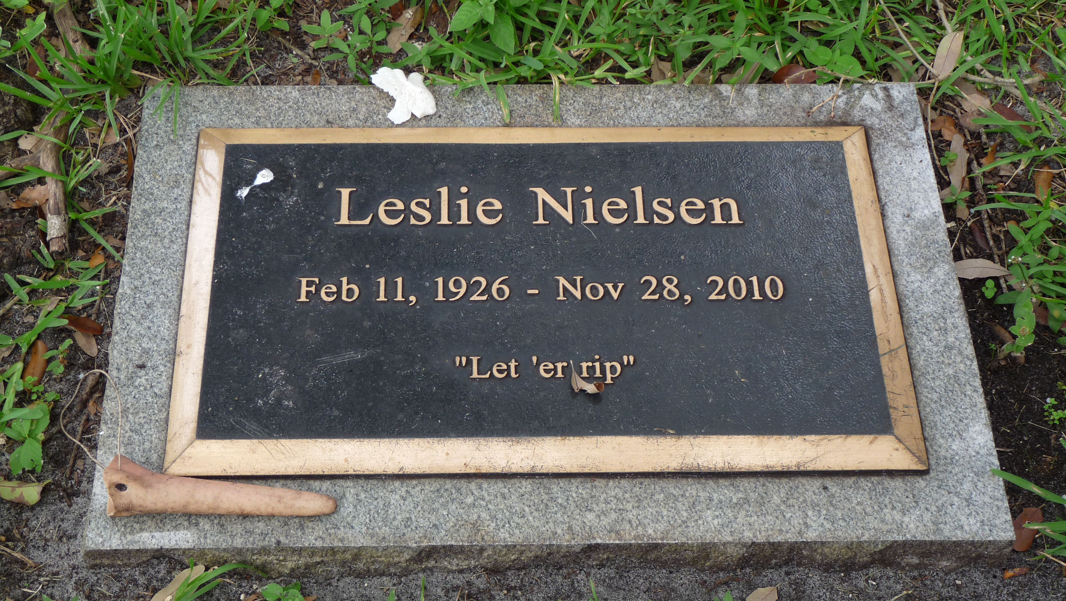 Leslie Nielsen.jpg