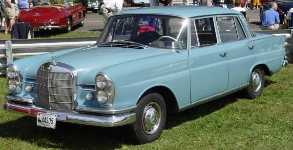 mercedesbenz-220s-4.jpg