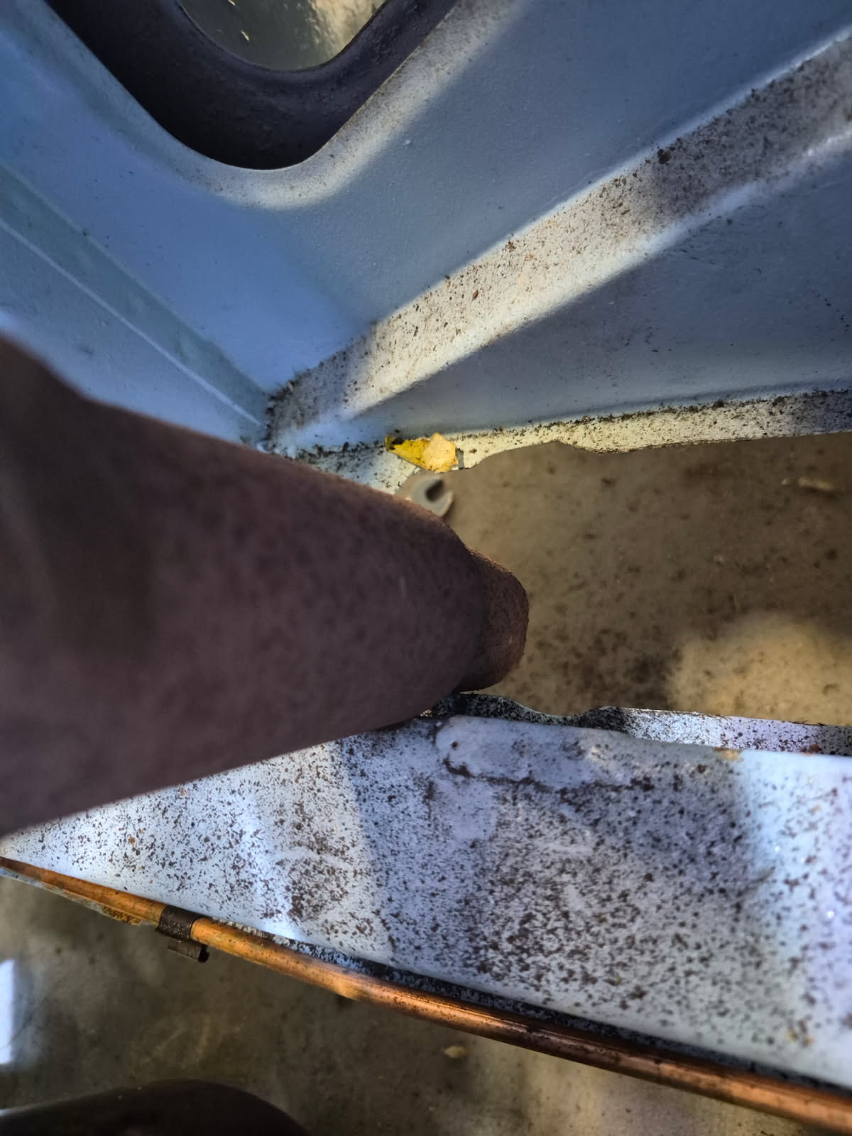 Midget exhaust down pipe.JPG