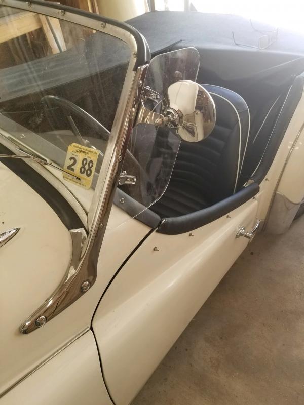 Mirror on windshield support.jpg