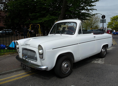 mysterycar.jpg