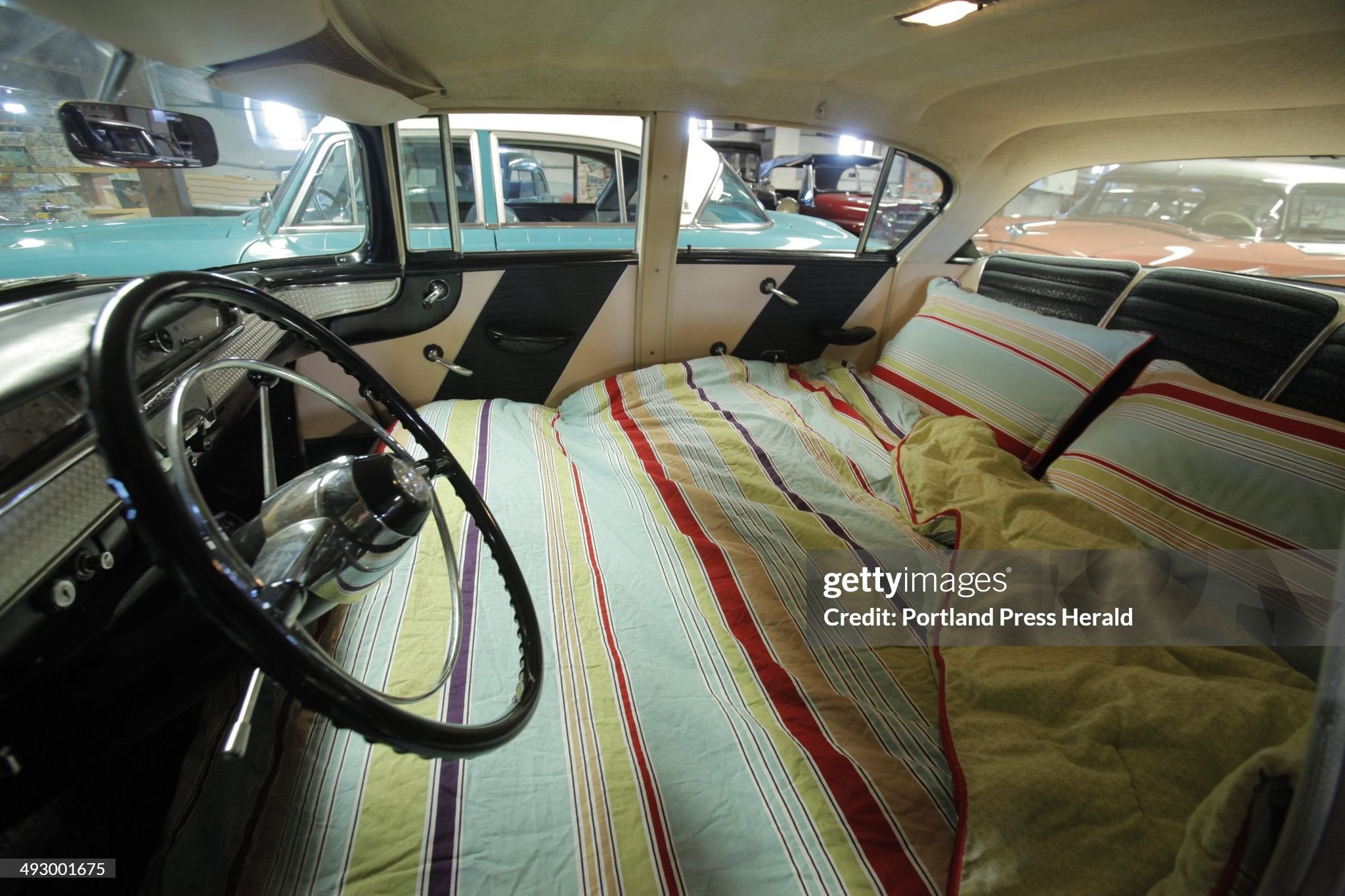 Nash Ambassador 1957.jpg