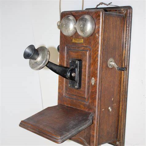 old phone.jpg