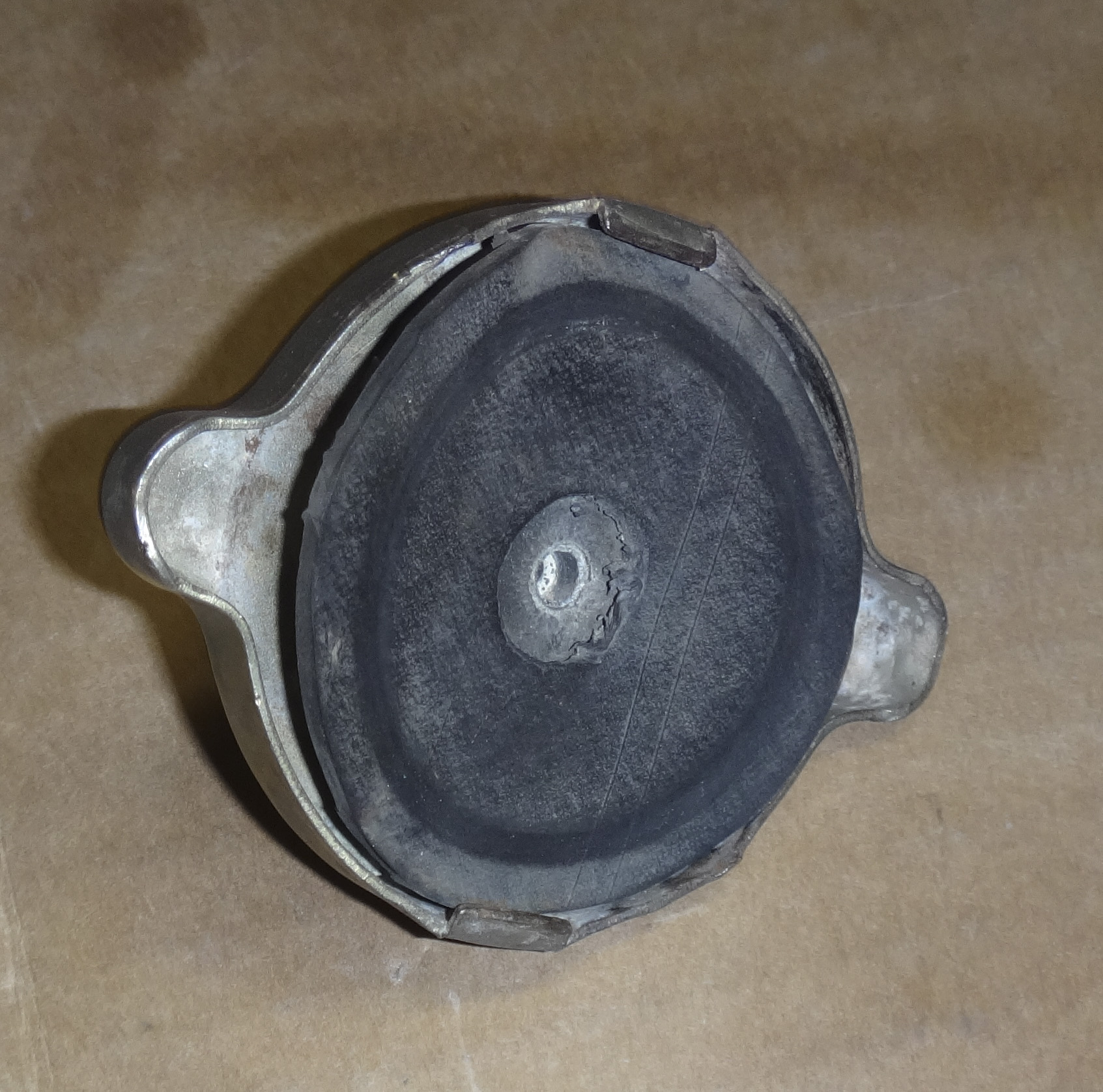 Radiator Cap 2.jpg