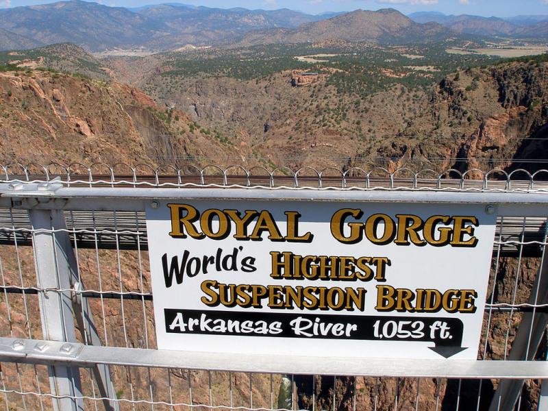 Royal_Gorge_Bridge.jpg