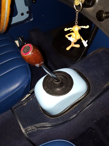 shifter in with glued boot.jpg