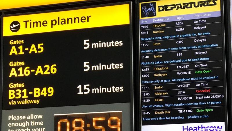 skynews-star-wars-heathrow_4300541.jpg