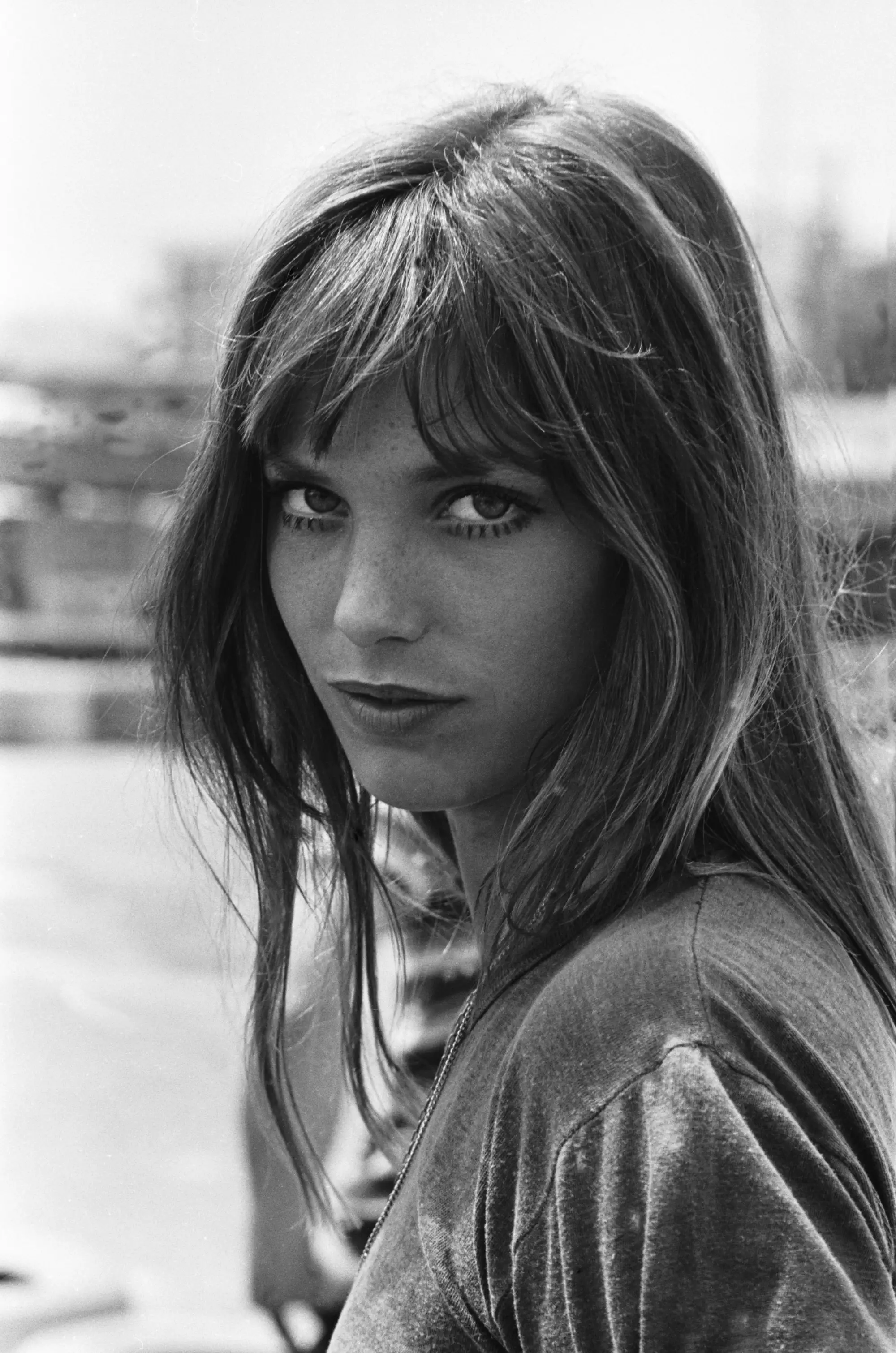 the-life-and-influence-of-style-icon-jane-birkin-is-explored-in-a-new-biography-8LJ7yYdejt33f...webp