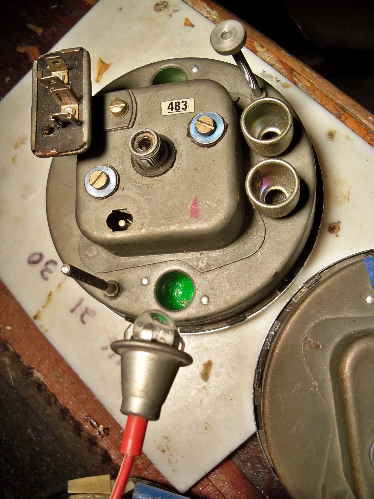 TR6 Gauge illumonation 001.JPG