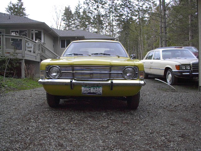 Yellow Cortina 001.jpg