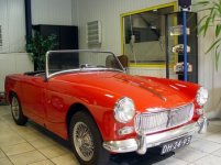 118944-midget1b.jpg