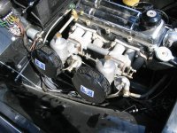 215994-Engine-CarbSide.JPG