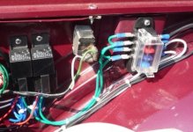 Headlight relays 002.jpg