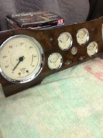 TR6gauges2.JPG