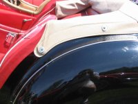 264141-Pegs&CoverEarlyTR3A.JPG