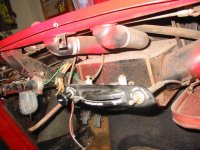 Stripping the Healey - Nov 13 04 162.jpg