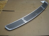 Mercedes Hood Vent.JPG Mercedes Hood Vent.JPG