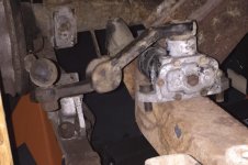 Driver side block showing offset - zoom.jpg Driver side block showing offset - zoom.jpg