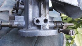 Vacuum advance hole.jpg