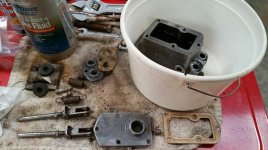 hydraulic reservior.jpg hydraulic reservior.jpg